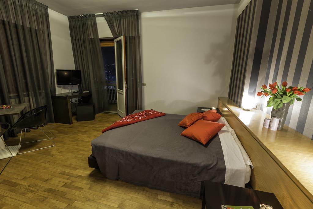 Capo Horn Hotel Boario Terme Eksteriør bilde